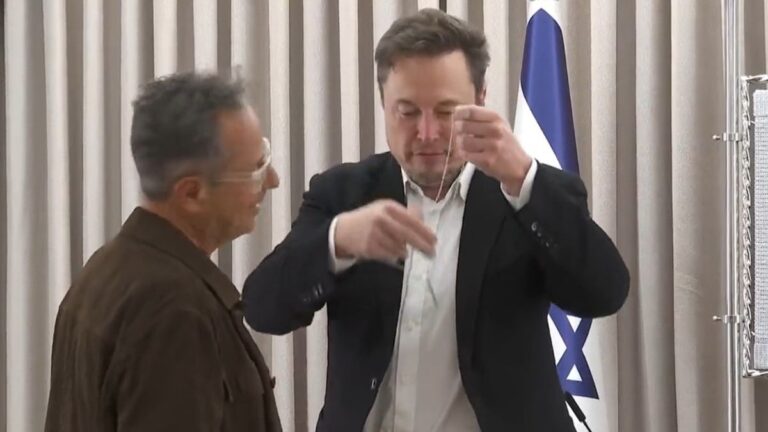 Musk Promises to Wear Dog-Tag Until All Gaza Hostages are Free